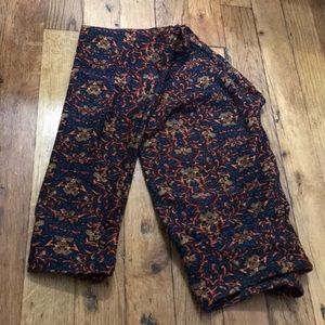 Gorgeous pattern LulaRoe leggings